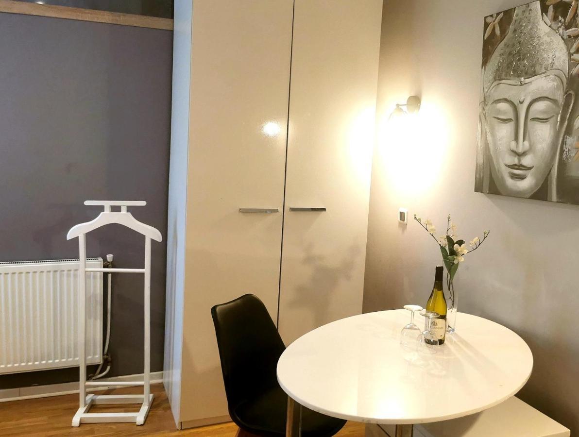 Beachside Appartement In Center Of Cannes Zewnętrze zdjęcie